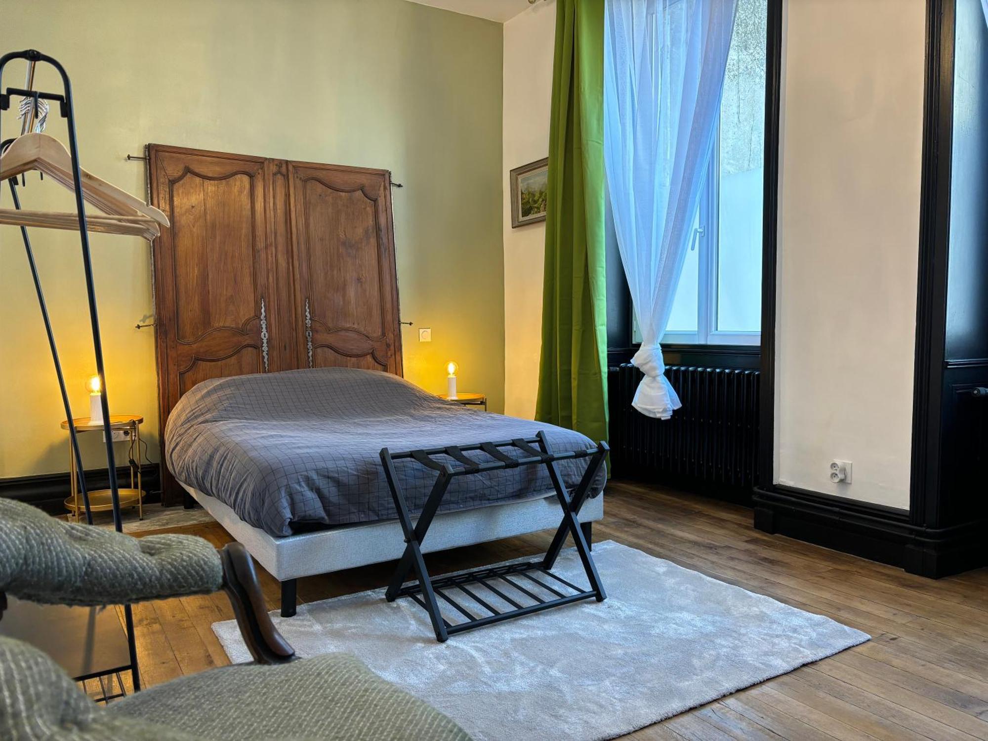 Maison A La Guitarde - Hotel Particulier Hippolyte ชาโตรูซ์ ภายนอก รูปภาพ